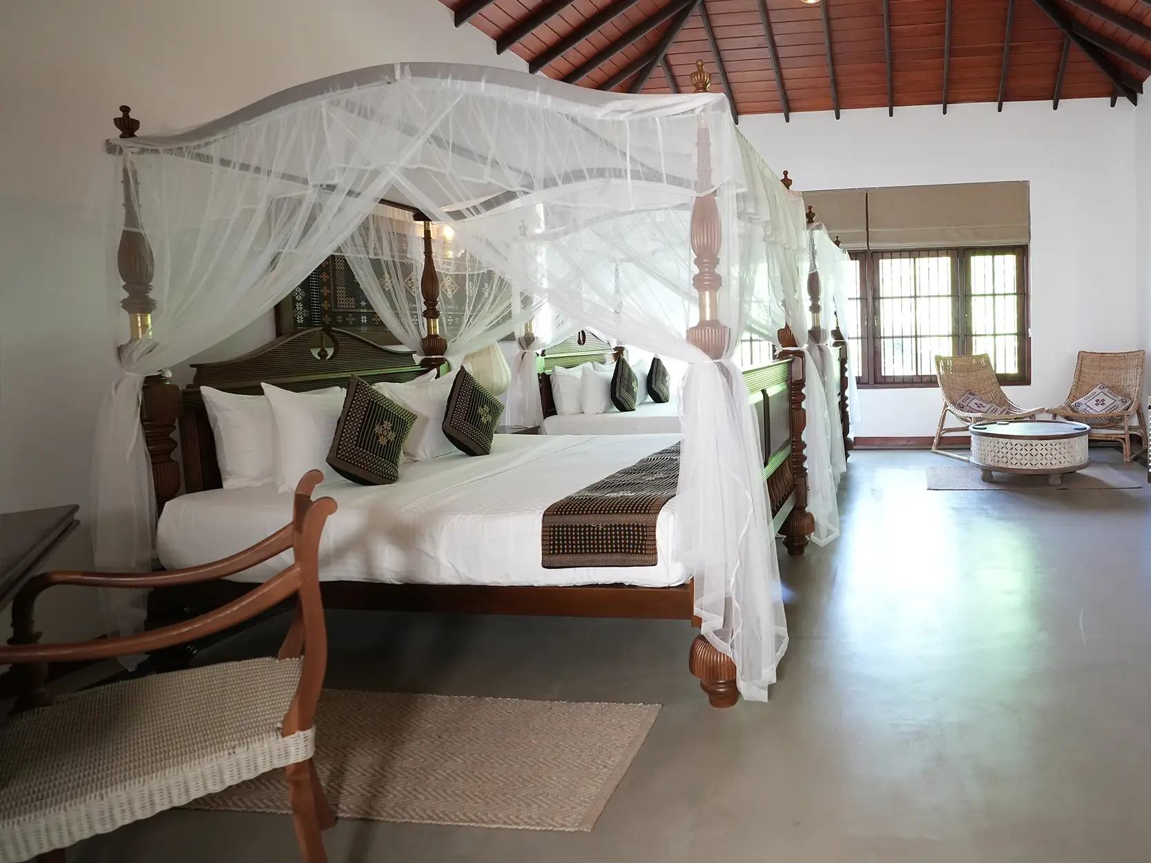 Dumbara Room showcasing traditional Dumbara weaving patterns