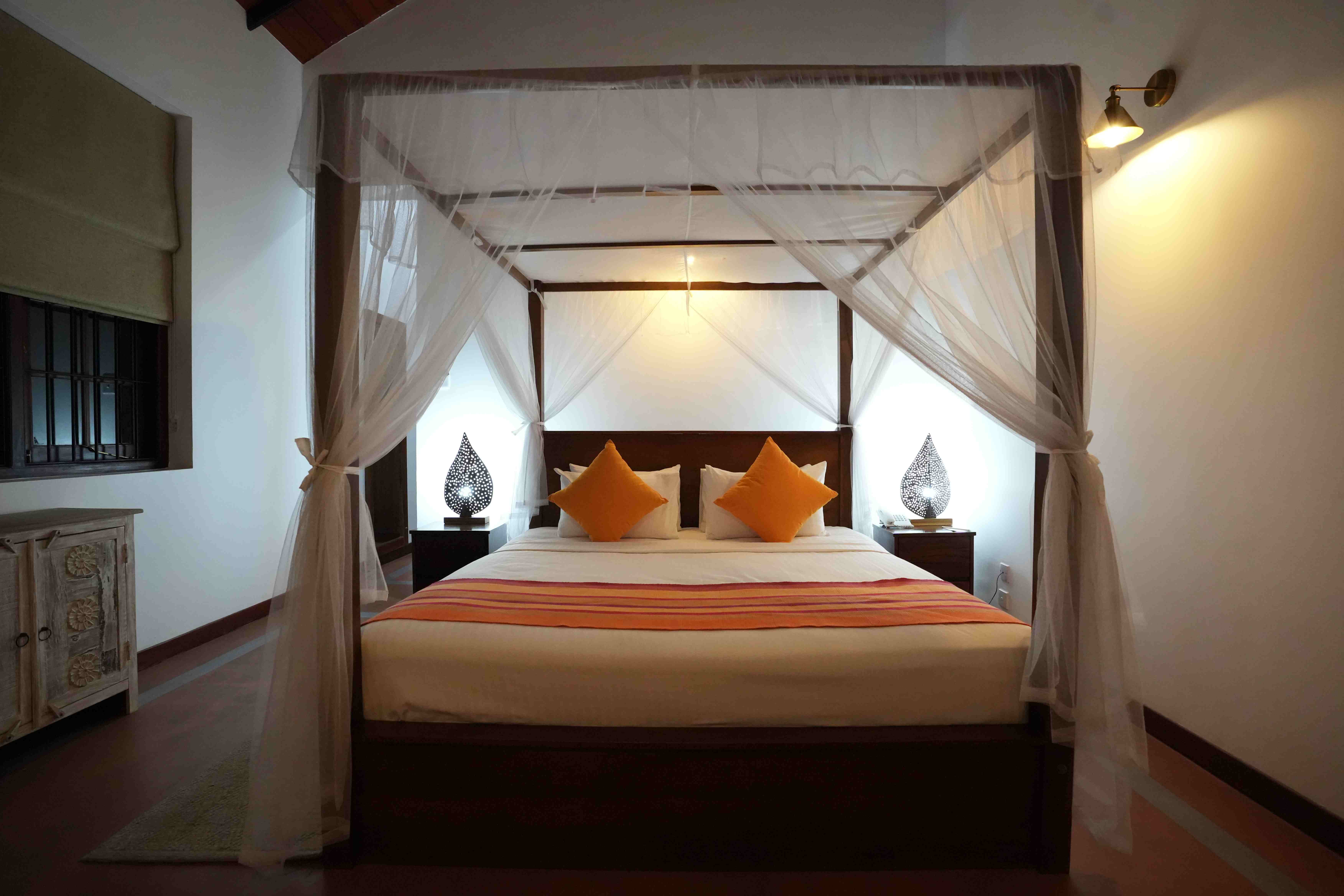 Night view or beautifully lit ambiance of Muthu Villa