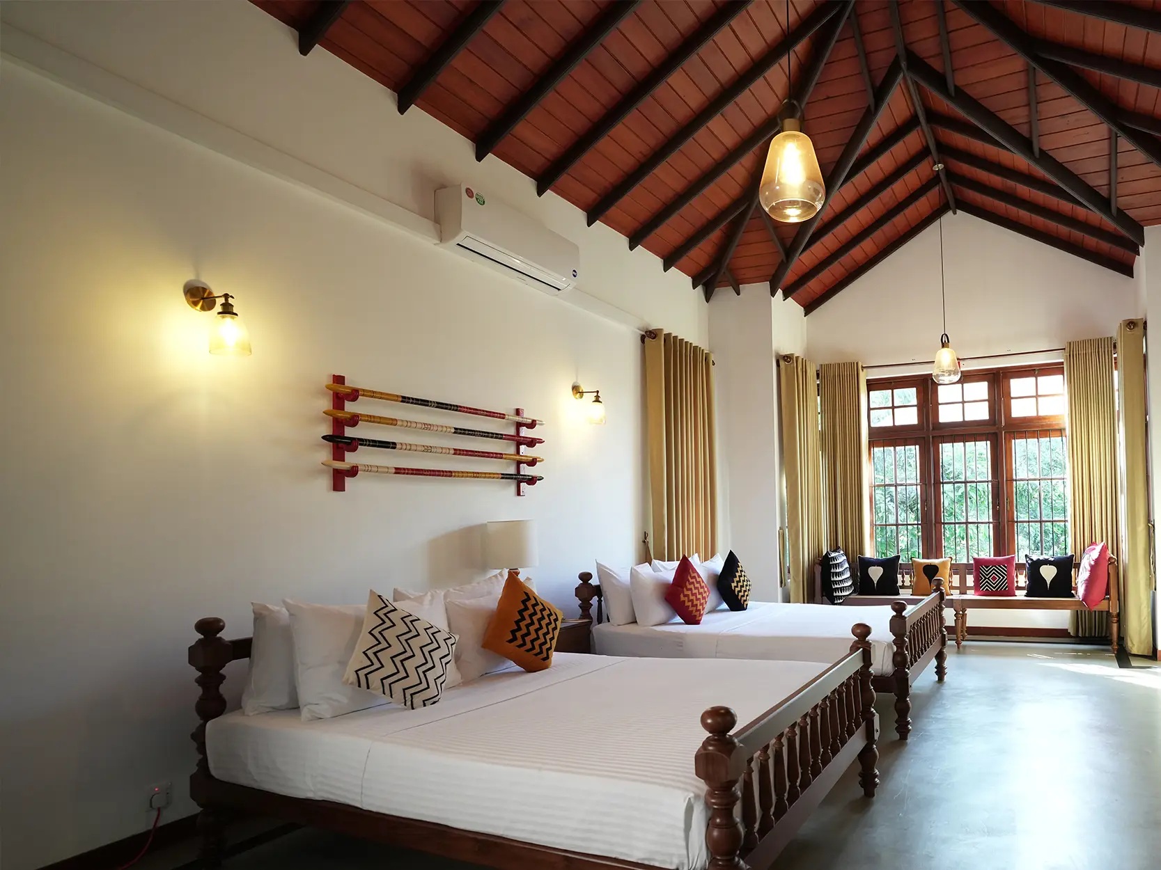Laksha Room with traditional Kandyan Laksha art influences
